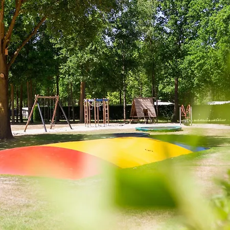 Semesterbostad Eco In Latour With Garden Sauna Oirschot